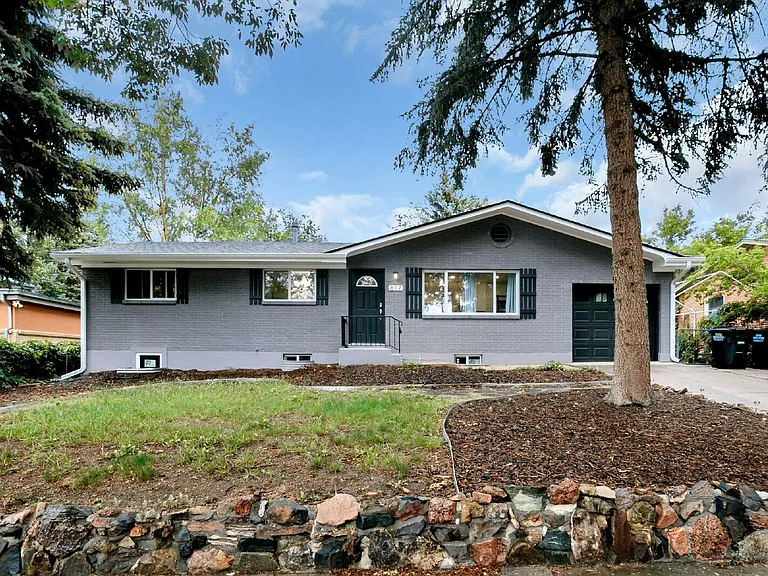 817 Westmoor Dr — Photo 1
