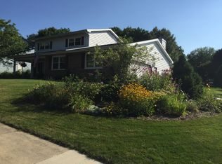 7117 Longmeadow Rd, Madison, WI 53717