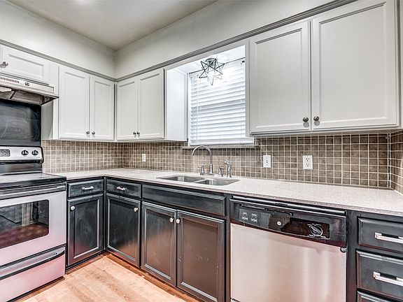 4th image of 3212 Daniel Ave APT D