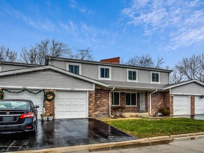 2000 N Hancock Dr, Palatine, IL, 60074