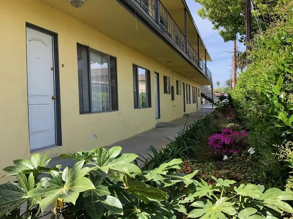 Stratford Beach Apartments, 25030-25032 Oak St #D, Lomita, CA 90717