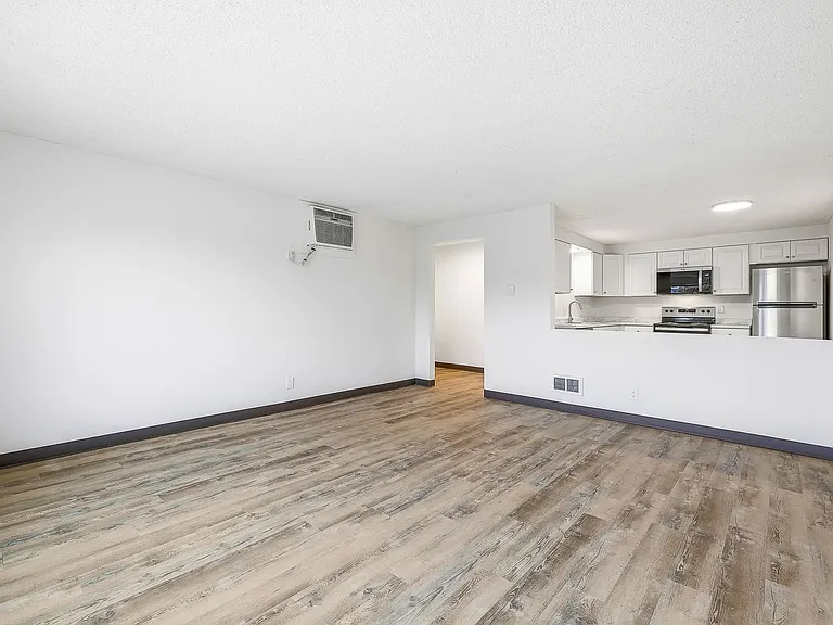 1 Month Free Rent Move In Special! Under New Management! — Photo 7