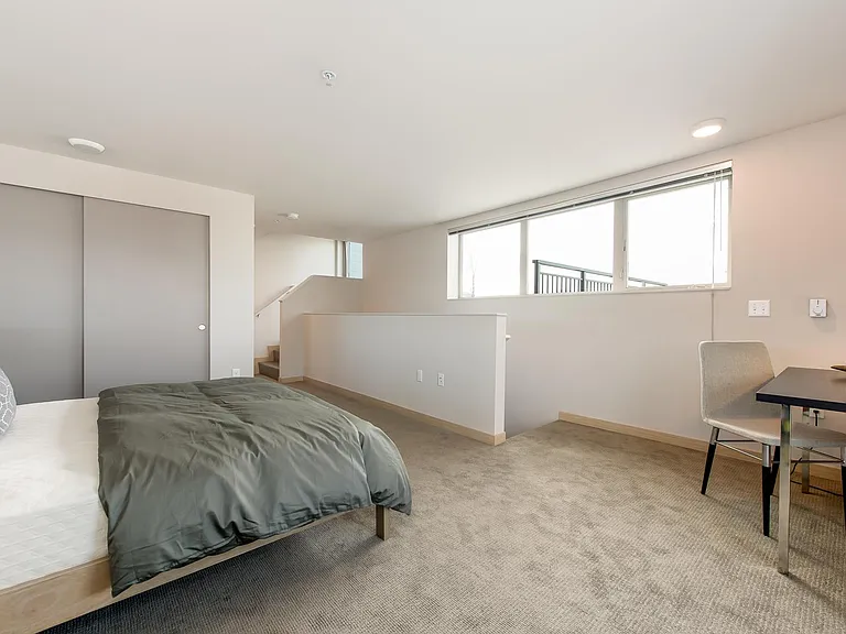 Zephyr Apartments — Photo 55
