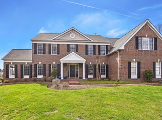 1702 Raleigh Hill Rd, Vienna, VA 22182