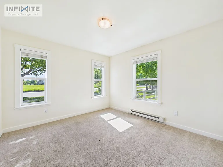 845 Cottage Park Ln — Photo 10