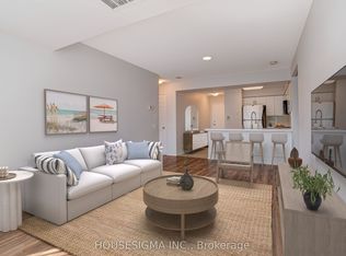 28 Harrison Garden Blvd #901, Toronto, ON M2N2T3