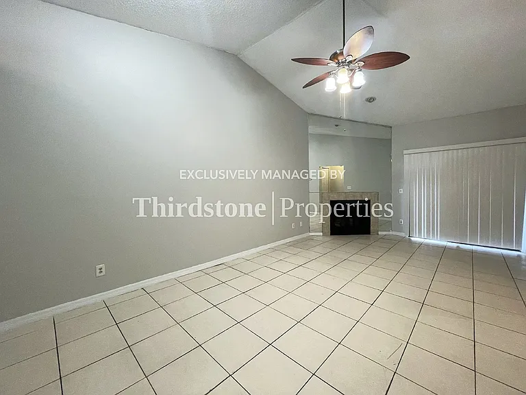5143 Indian Lakes Ct #2 — Photo 6
