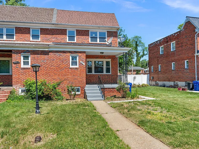 3912 Mortimer Ave — Photo 32