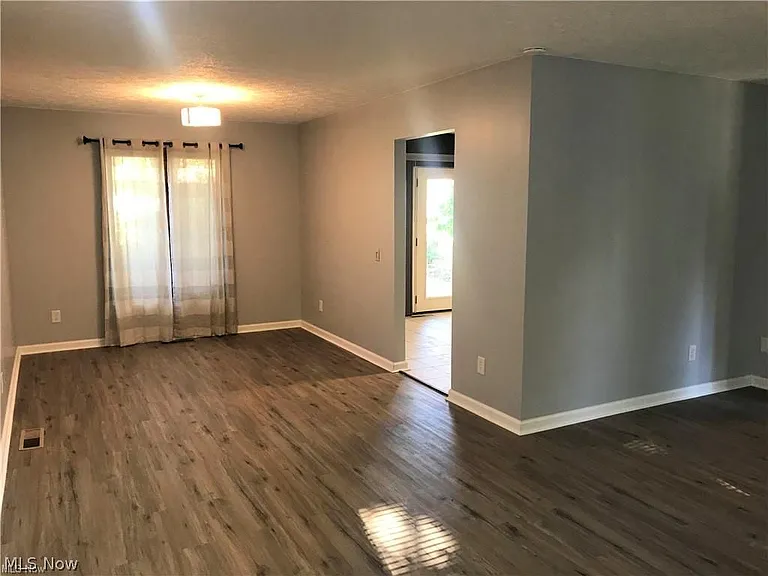 22410 Rock Creek Cir — Photo 9