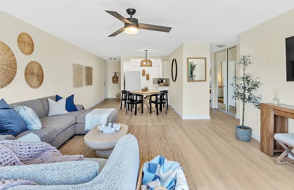 2965 Mission Blvd #2C