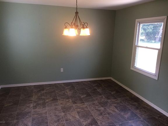 5th image of 1682 Sherwood Ave
