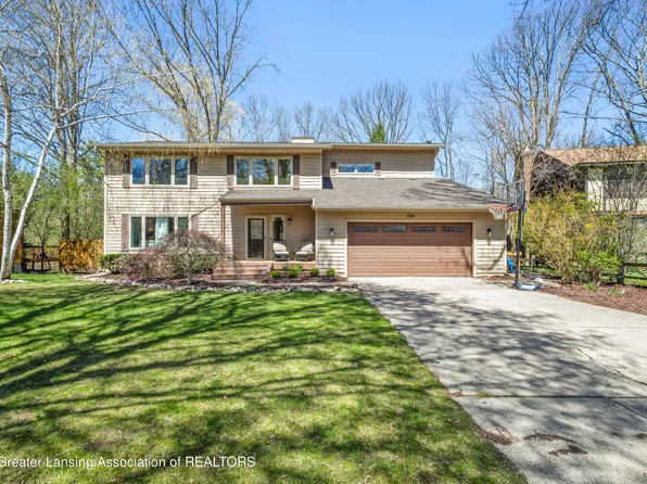 1314 Fairoaks Ct, East Lansing, MI 48823