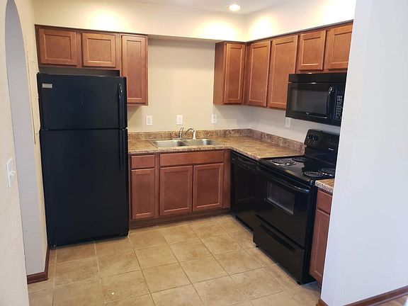 2nd image of 805 Yuma Ave #508