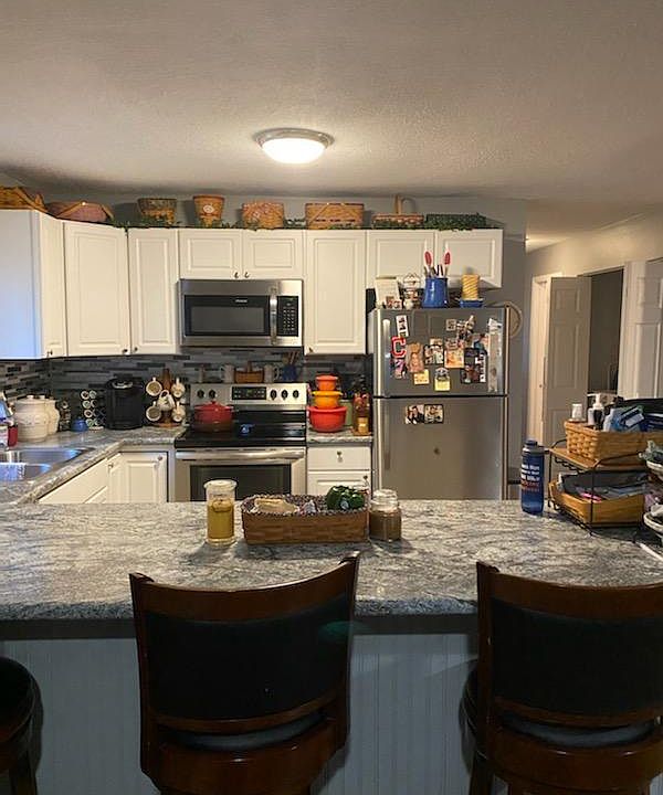 1st image of 1004 Dalores Dr