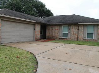 2815 Virginia Colony Dr, Webster, TX 77598