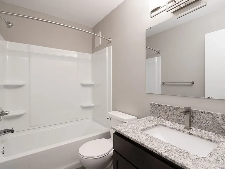 Heatherwood Apartments | MODERNIZED LIVING — Photo 11