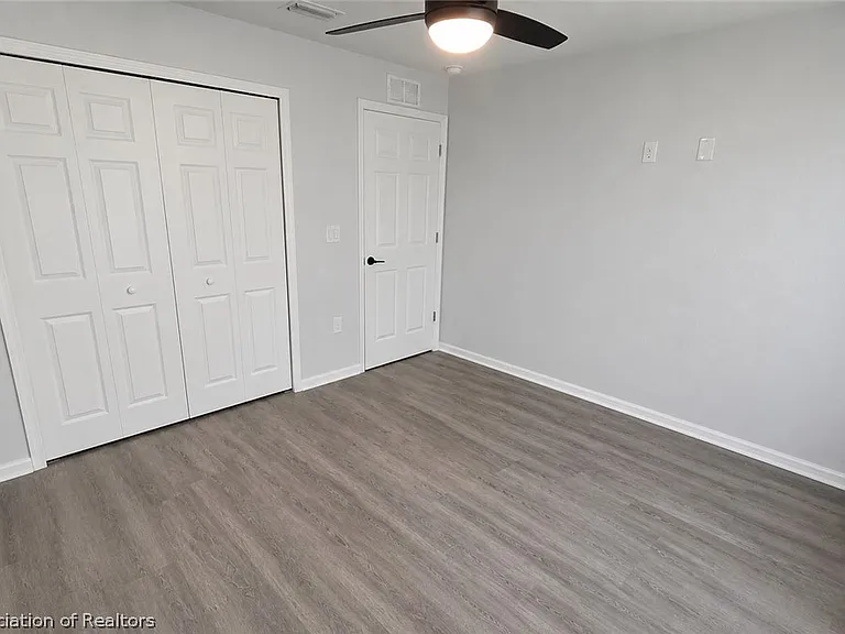 1870 N Zenith Rd — Photo 23