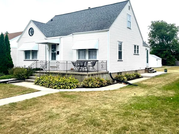 312 Hayden Ave, Oglesby, IL 61348