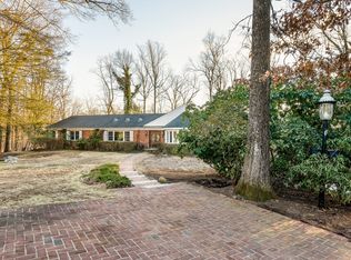 63 Ethan Allen Ln, Stamford, CT 06903