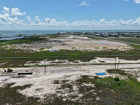 60 Bayview Loop, Rockport, TX 78382