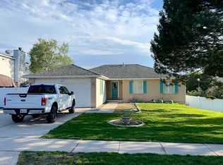 1212 E Shadow Gate Cir, Sandy, UT 84094