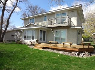 78 Point Dr, Waconia, MN 55387
