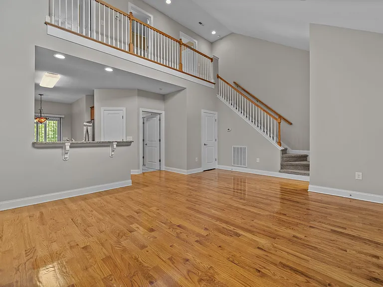 118 Cypress Cir — Photo 18