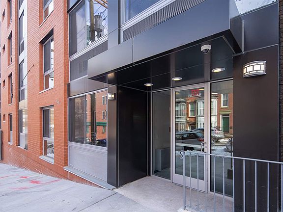 5th image of 461 Newark Ave Unit 3B