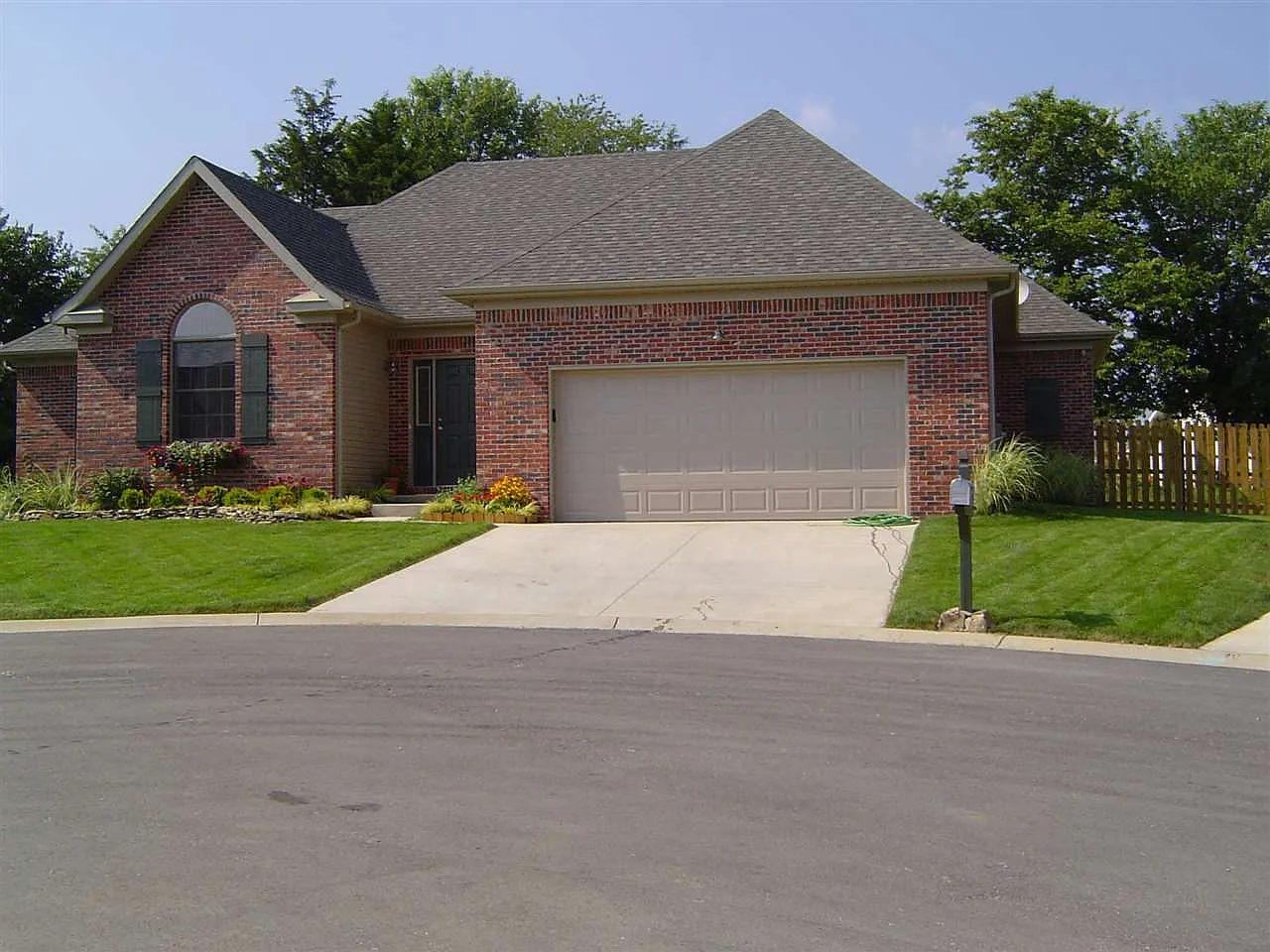 1210 W Wintersweet Ct photo 1
