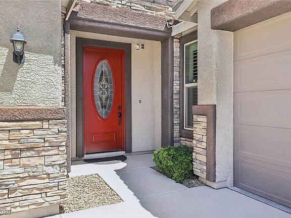 4th image of 740 Flowing Meadow Dr