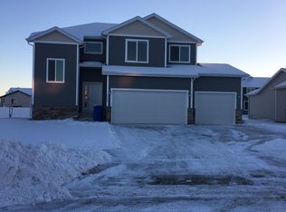 6656 58th Ave S, Fargo, ND 58104
