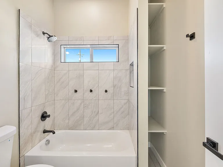 1321 W Speedway Blvd #2 — Photo 4