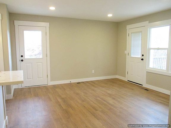 4th image of 3308 Tarabochia St