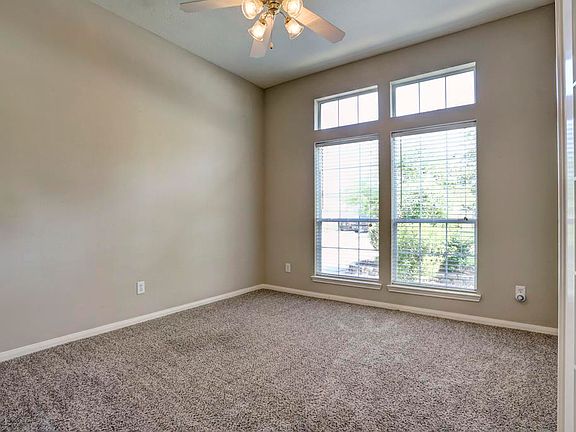 3rd image of 5207 Chase Wood Dr