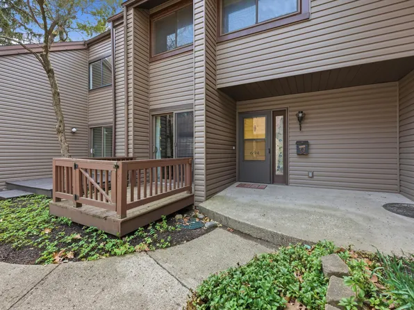 694 Tall Oaks Dr, Newark, OH 43055