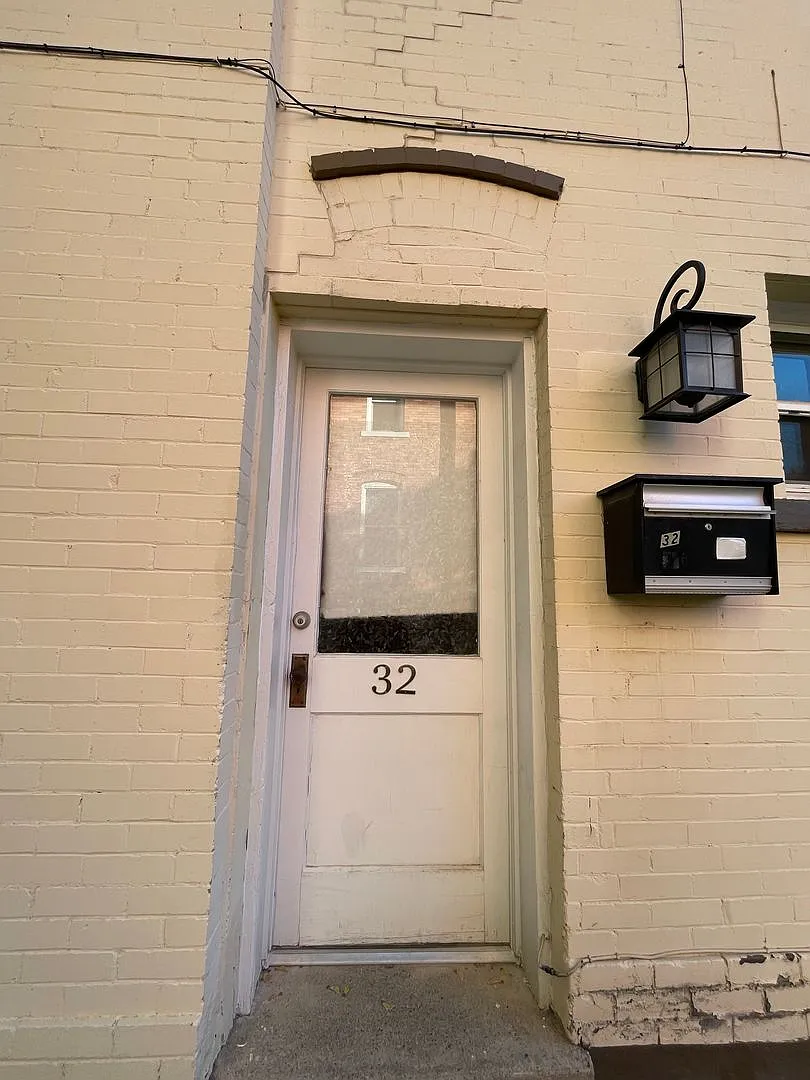 D Street Apartments — Photo 2