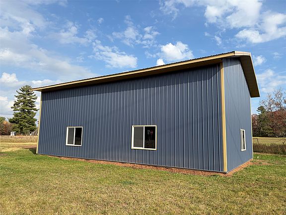3rd image of 1143 350th Avenue