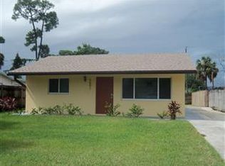 5681 Banana Rd, West Palm Beach, FL 33413