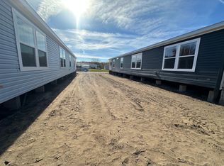 4550 Meadow Lake Ln, Rensselaer, IN 47978