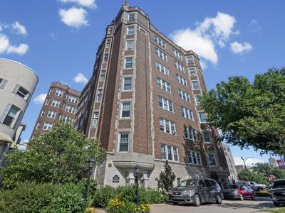 6334 N Sheridan Rd #1E, Chicago, IL, 60660