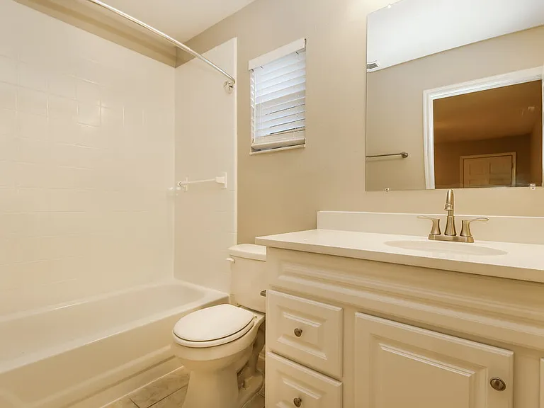 2702 Woodstream Cir — Photo 12