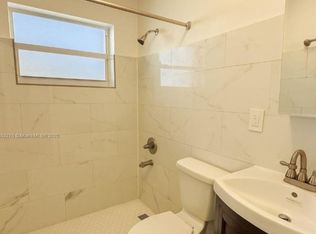 254 SW 14th St, Dania, FL 33004