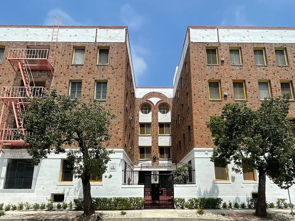 The Hannah on 9th- Where Historic Charm Meets Modern Edge in Koreatown!