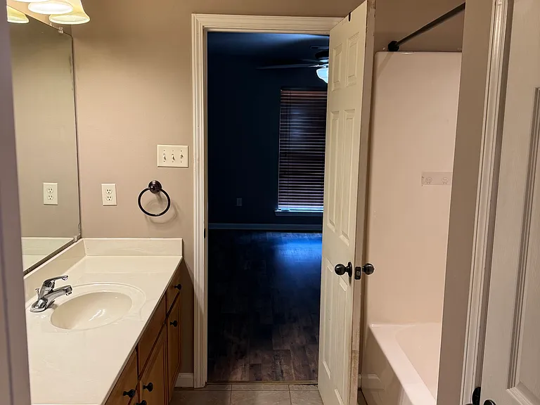 1845 Arden Ln — Photo 6