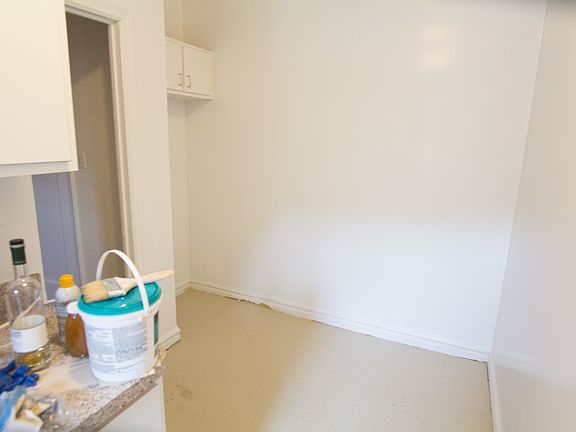 4th image of 413 E 17th St #1R