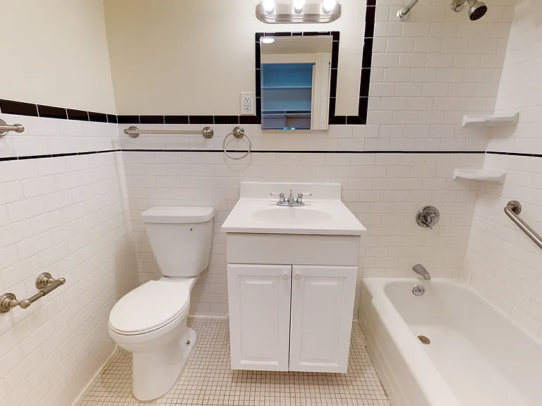 17 Monmouth Ct #N — Photo 10