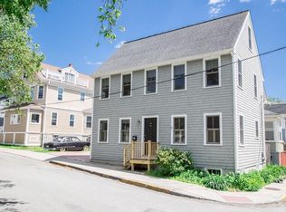 35 Bacheller St, Newport, RI 02840