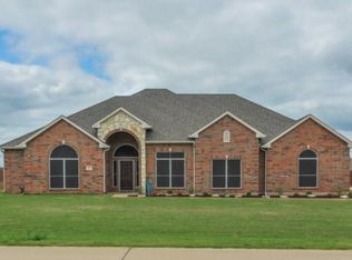 113 Courtney Cir, Waxahachie, TX 75165