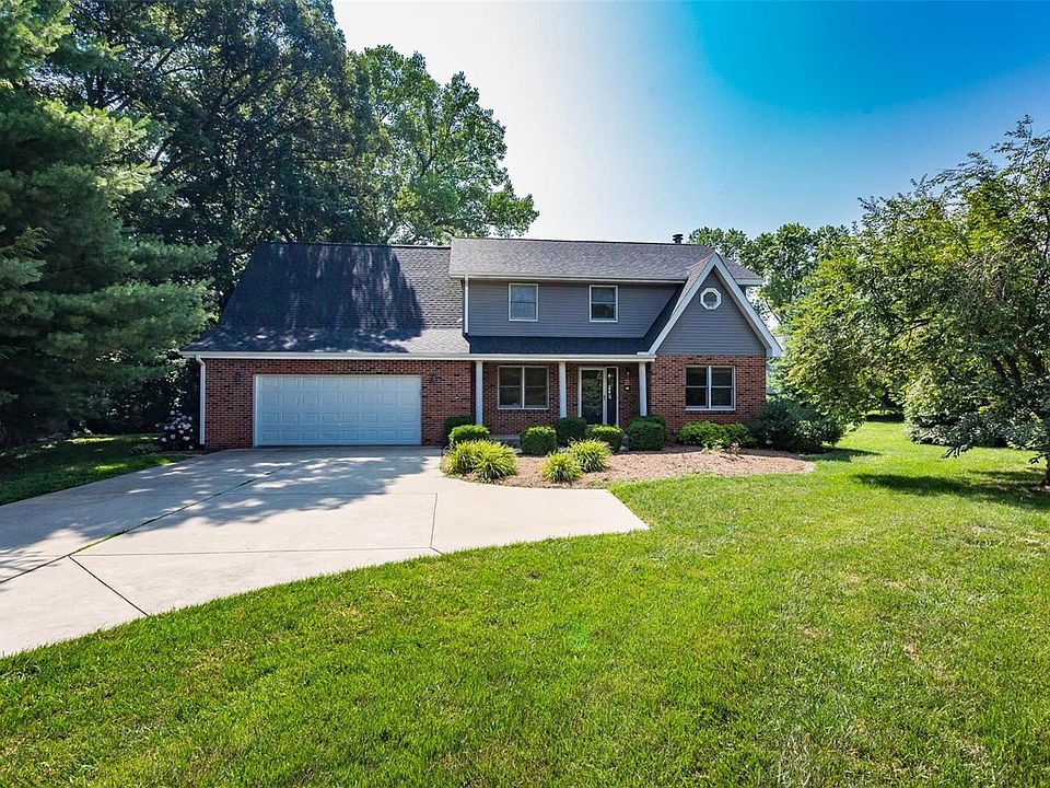 1st image of 27 Gaslight Ln