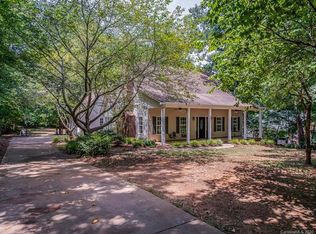 9621 Surrey Rd, Charlotte, NC 28227